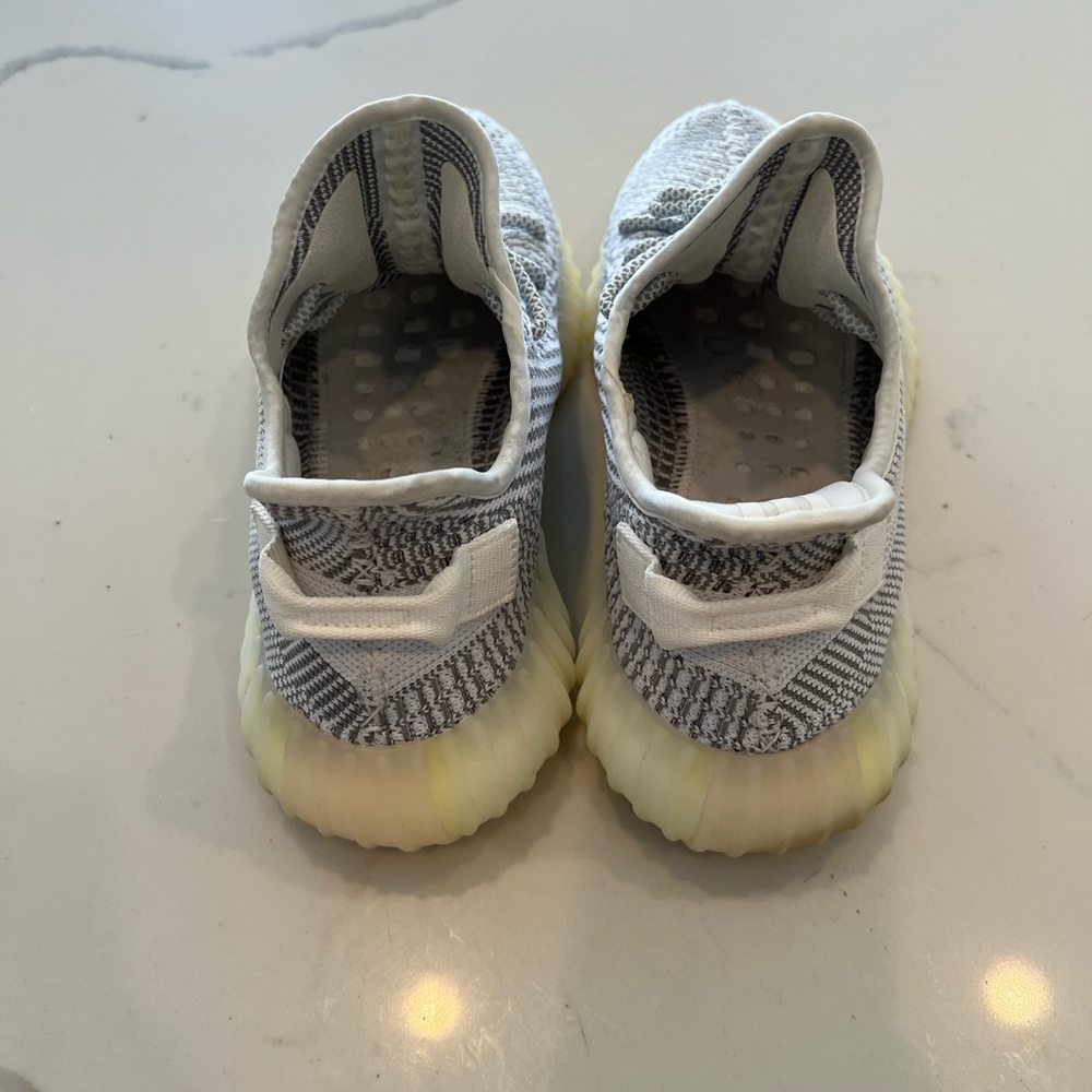Yeezy boost - Picture 3 of 5